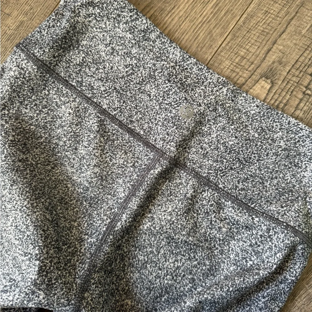 Lululemon Wunder Under Crop- 21”- Size 4